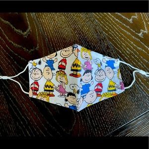 - 1-$5.00 Charlie Brown & Peanuts 😷